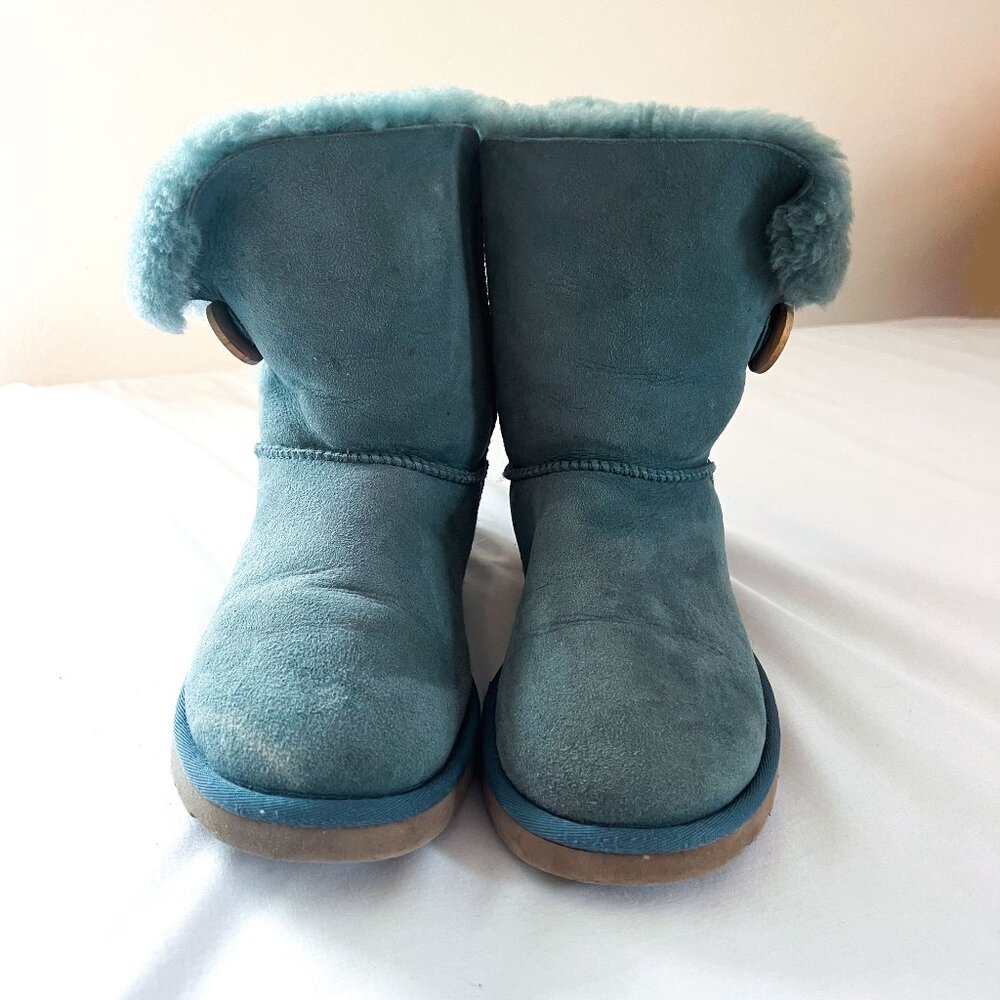 UGG Bailey Button Boot II - Picture 8 of 14